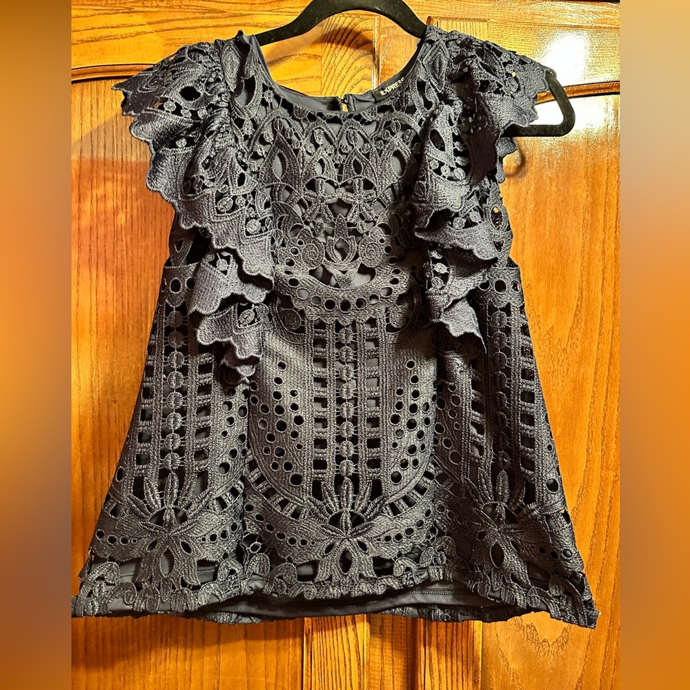 Express Top Size Medium